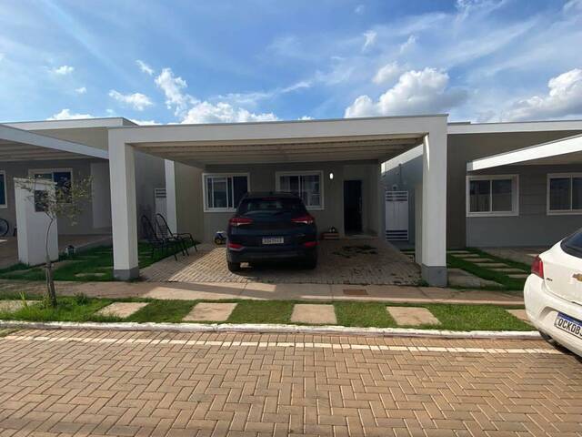 #400 - Casa em condomínio para Venda em Cuiabá - MT